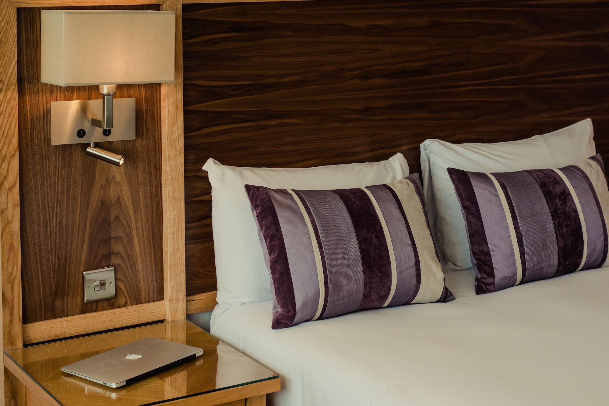 Aspect Hotel Park West Клондолкин Экстерьер фото