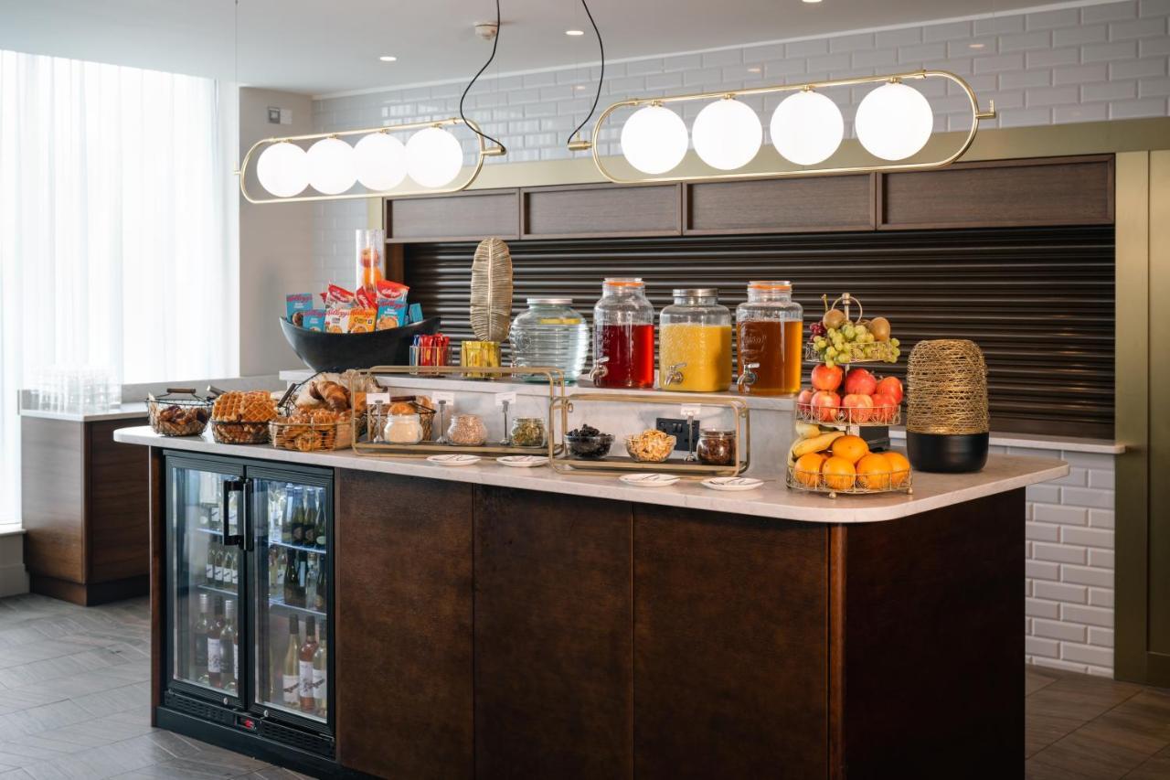 Aspect Hotel Park West Клондолкин Экстерьер фото