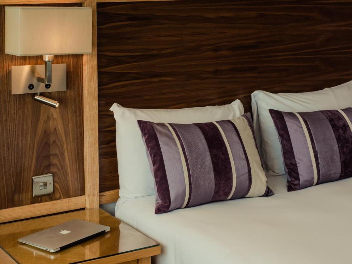 Aspect Hotel Park West Клондолкин Экстерьер фото