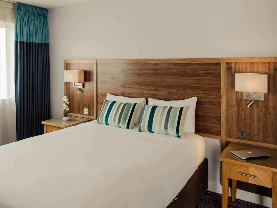 Aspect Hotel Park West Клондолкин Экстерьер фото