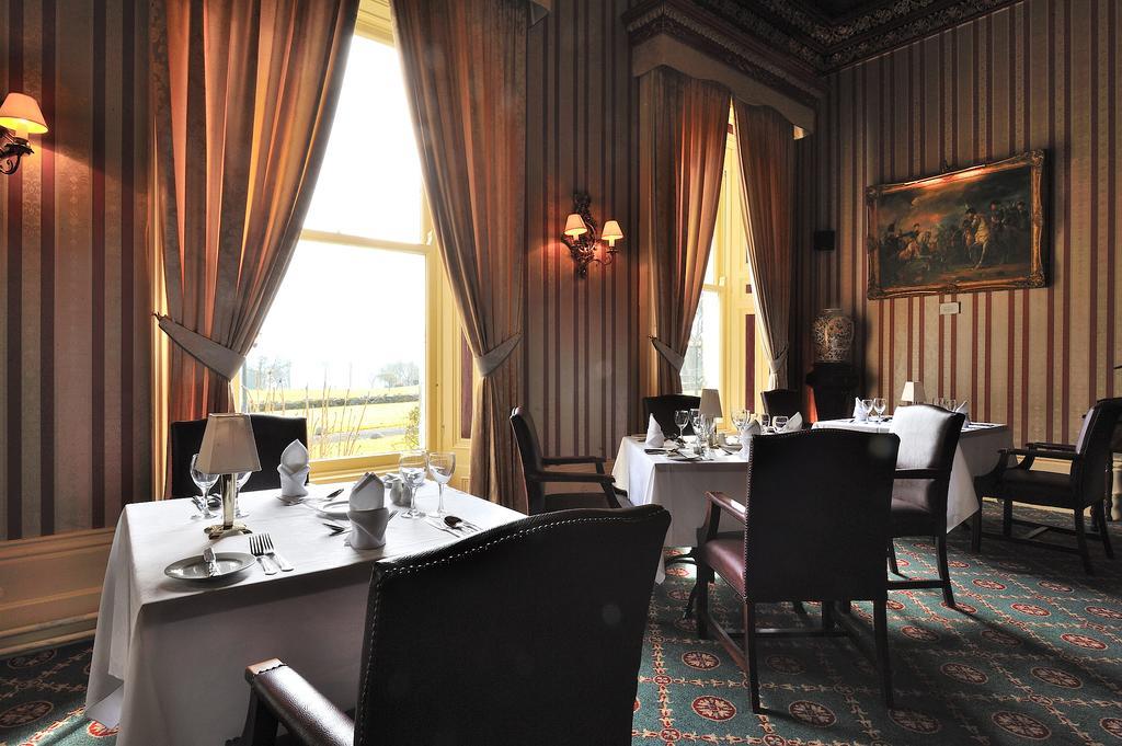 Aspect Hotel Park West Клондолкин Экстерьер фото