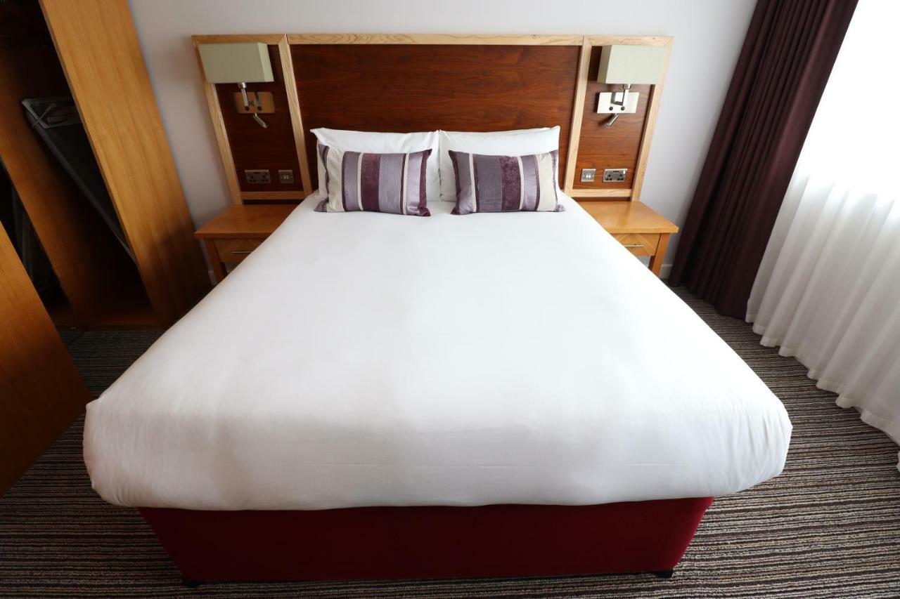 Aspect Hotel Park West Клондолкин Экстерьер фото